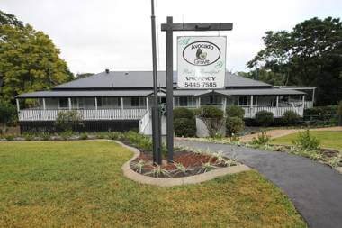 Avocado Grove Bed and Breakfast