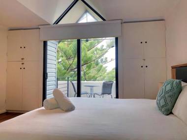 The Iceworks - Park 2 cars Absolute heart of Freo!