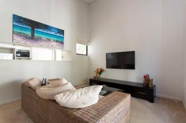 Luxury Modern Escapia