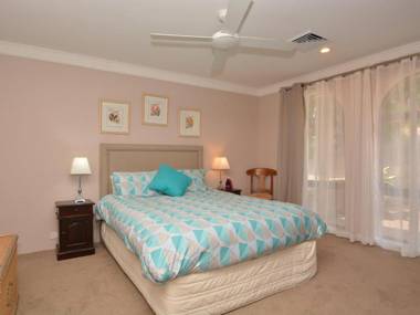 Fishing Point Shores