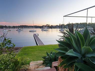Absolute Waterfront Lakehouse Fishing Point Waterfront Pool Jetty