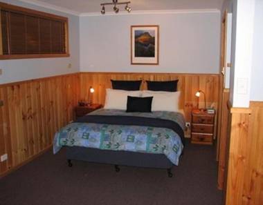 Derwent Bridge Chalets & Studios
