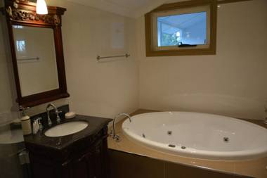 Bli Bli House Riverside Retreat