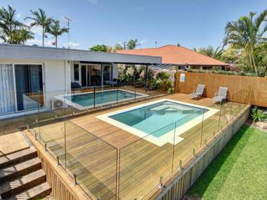 Tarcoola 49 - Four Bedroom Canal Home with Pool