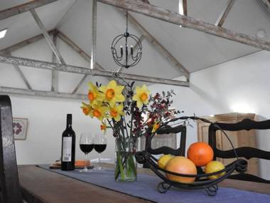 Grape Pickers Cottage