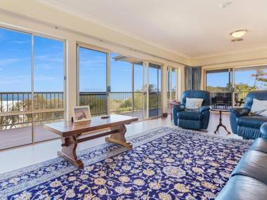 Seaclusion - 8 View Court Carrickalinga