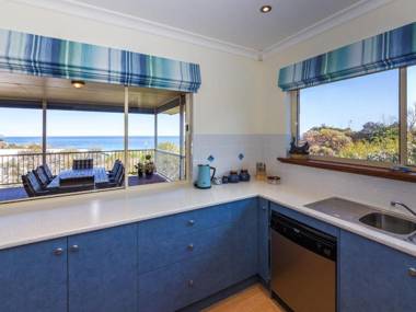 Seaclusion - 8 View Court Carrickalinga