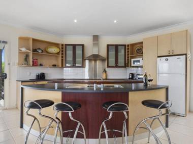 Carri-away - 15 Solitude Drive