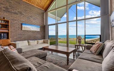 South Beach House 2 - 11 Gold Coast Drive