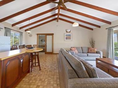 Footprints at Carrickalinga - 31 Solitude Drive