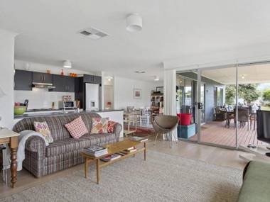 Beach Fun - 11 Broadbeach Drive