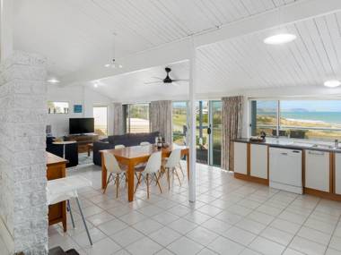 Wave and See 53 Gold Coast Drive