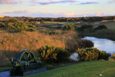 13th Beach Golf Lodges