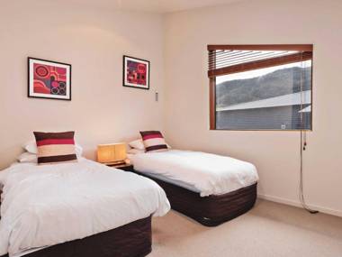 Snow Stream Apartments