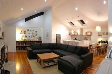 The Sands - Fifth Avenue Sandy Point