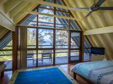 SORRENTO LAKESIDE Sanctuary Point 4pm check out Sundays