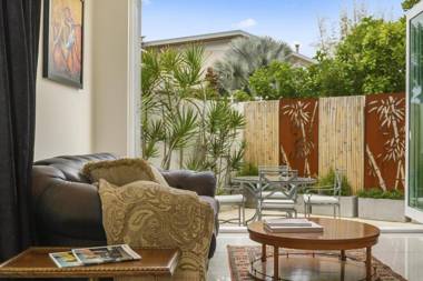 Beachfront by the CC - Family friendly plunge pool steps to the beach