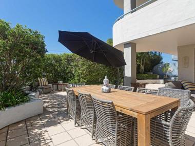 1 'Peninsula Waters' 2-4 Soldiers Point Road - Aircon pool & massive outdoor area
