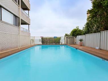 3 'Bangalee' 41 Soldiers Point Rd - Fantastic Waterfront Unit with Pool WIFI & Chromecast