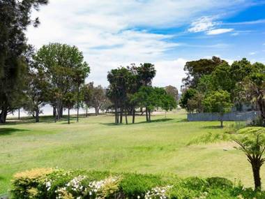 The Sundowner 40 Cromarty Road