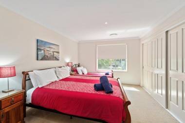 Breakfree Rafferty's Resort