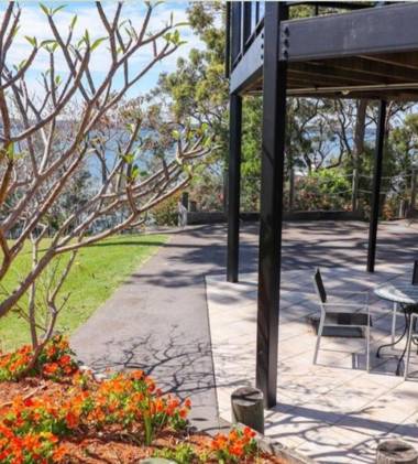 SilverWaters Waterfront Accommodation