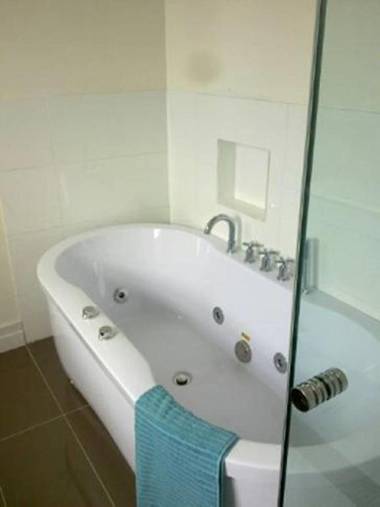 Sorrento Beach Cottages No. 2 - in the heart of Sorrento