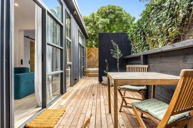 The Love Shack - romantic bungalow