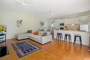 Ellis Cottage Sorrento plus Guest House