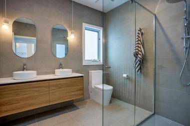 Molly's Beach House: