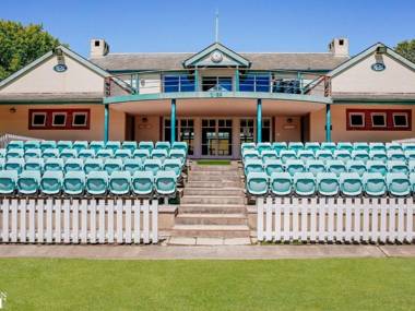 Canary Cottage - fresh clean simple & comfortable