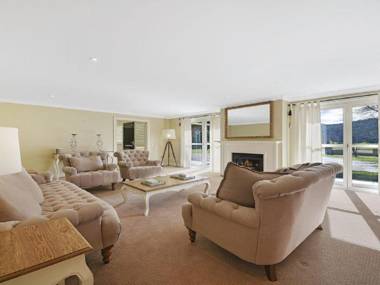 Camelot - superbly proportioned and ideally located