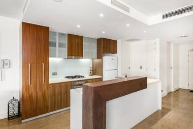 COTTON BEACH APARTMENT 33 WITH POOL VIEWS