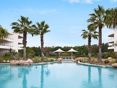 COTTON BEACH ROOF TOP 113 WITH OCEAN VIEWS