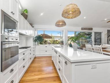 Kia Orana Island Home