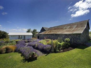 Robin Hoods Well Farm Stay