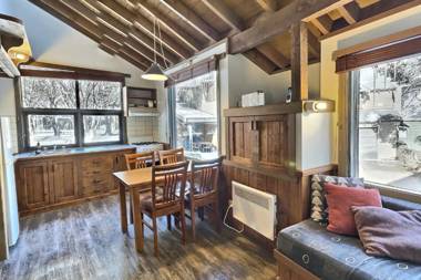 Merrigang Chalet Dinner Plain