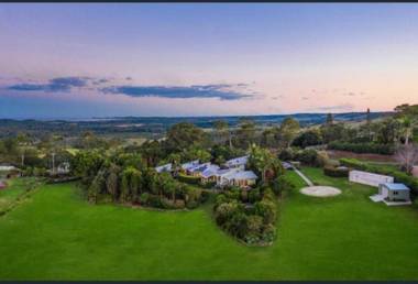 Byron Bay Ivory Villas