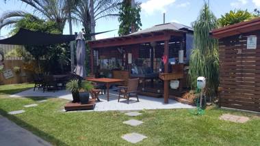 Seaforth Holiday Units