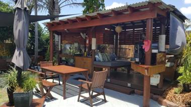 Seaforth Holiday Units