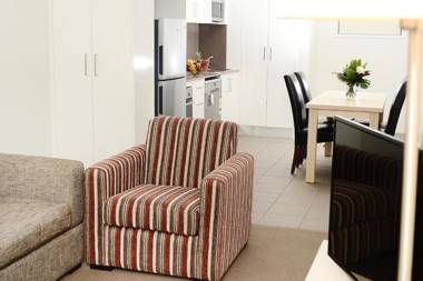 Oaks Moranbah Suites