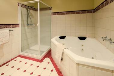 Castlemaine Colonial Motel