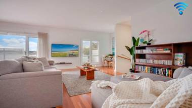 Bella K - style comfort and location