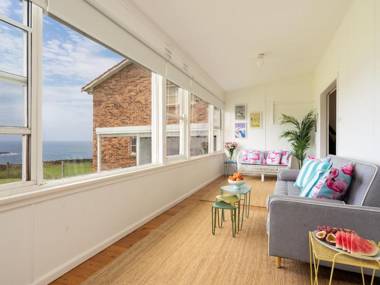 Kiama Beach Cottage at Easts Beach