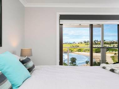 Ohana Oasis - STAY 3 PAY 2 OR Lazy Sunday late checkout