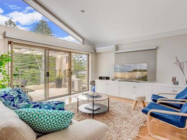 Shore to Please - comfort cafes and beaches