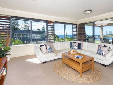 Apartment 602 at Sebel Kiama - STAY 3 nights PAY the 3rd night fifty percent OR Lazy Sunday late checkout