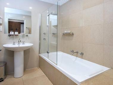 Shoreline 501 at Sebel Kiama - STAY 3 PAY 2 OR Lazy Sunday late checkout