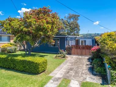 SPINDRIFT Kiama and Surrounds 4pm check out Sundays