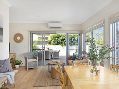 ARIA ON MANNING Kiama 4pm Check Out Sundays